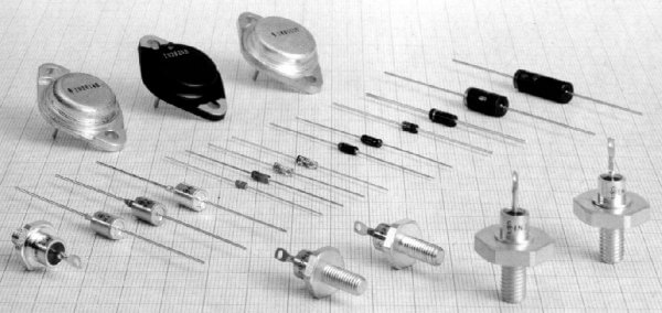different types of Transistors