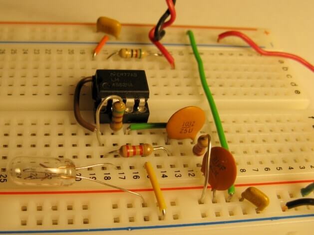wein bridge oscillator circuit